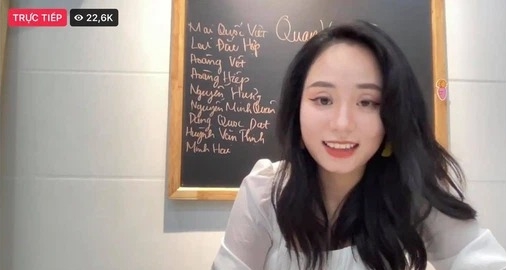 co-giao-vat-ly-livestream-minh-thu-mmlive