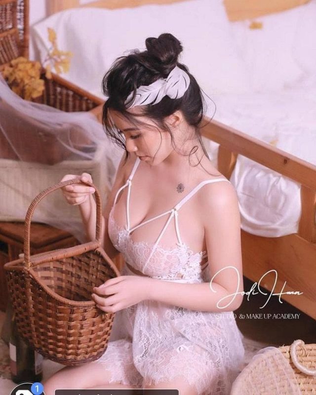 Ngắm Nhìn Phong Cách Ấn Tượng Của Linh Miu Trên Ứng Dụng MMlive 6 MMlive ngắm gái xinh Linh Miu 05