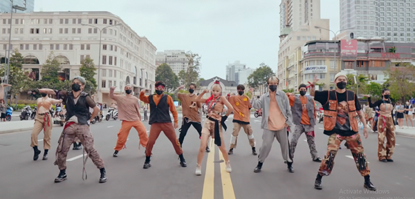 MMlive: Hot Girl Rap Việt Ciin – “Bản sao Lisa” gây bão mạng xã hội 5 Video cover nhận nhiều lượt yêu thích