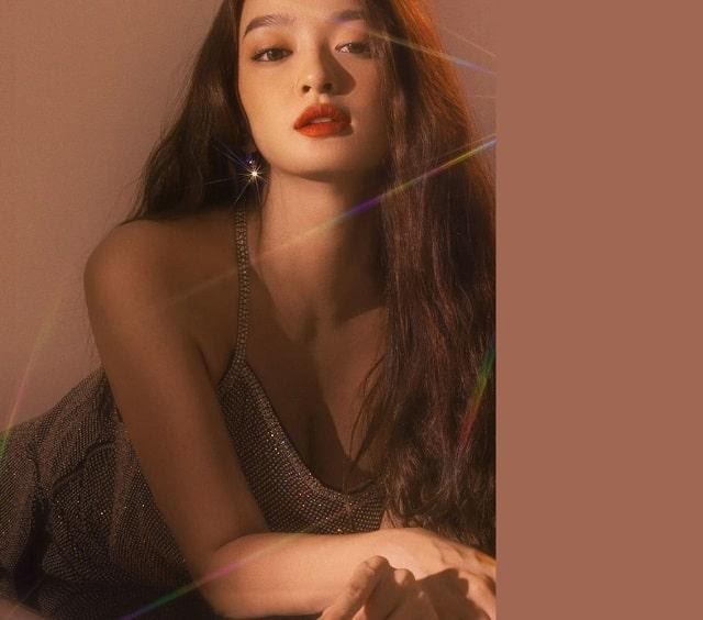 Kaity Nguyễn – Tài năng trẻ và vẻ đẹp hiện đại nổi bật tại MMlive 9 Thần thái cuốn hút của Kaity Nguyễn