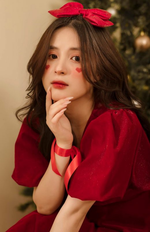 Thảo Nari – Nữ streamer 9x với bộ ảnh Noel dễ thương trên MMlive 8 Không sexy không hở hang nhưng cô nàng vẫn mang nét quyến rũ riêng