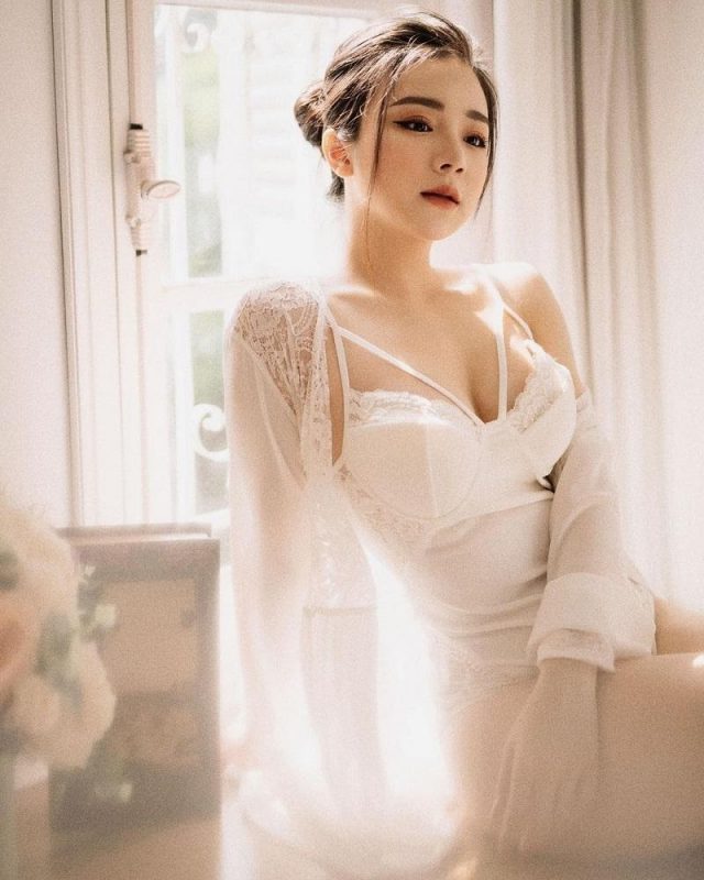 Hot Girl Ngủ Gật Nhã Tiên: Hành Trình Chuyển Mình Trên MMlive Khiến Cộng Đồng Bất Ngờ 7 MV đầu tay của cô nàng không thành công như mong đợi