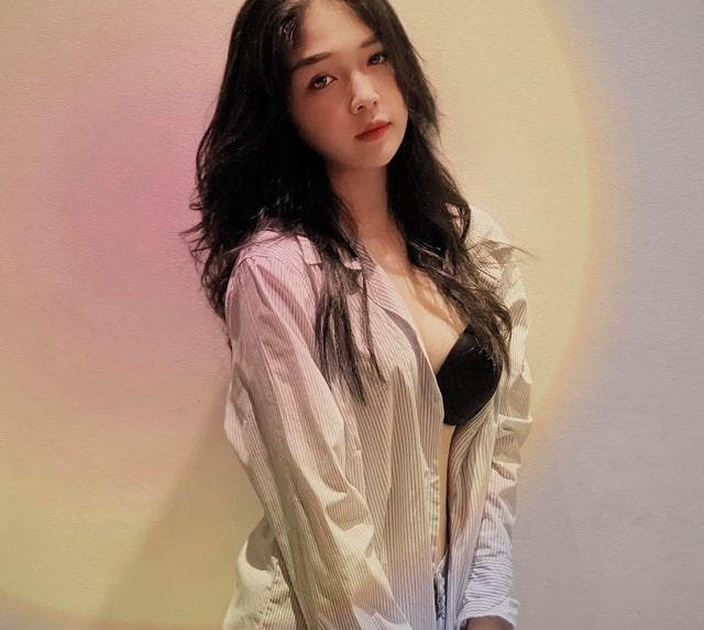 Kiều Oanh – Vẻ Đẹp Trong Sáng Và Cuốn Hút Của Hot Girl 18 Tuổi Đến Từ Vũng Tàu 7 Gương mặt được yêu thích trên nền tảng livestream