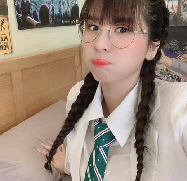 MMlive ngắm nhìn vẻ đẹp ngọt ngào của streamer Ngân Sát Thủ 6 Dễ thương và tự nhiên trong mọi khoảnh khắc