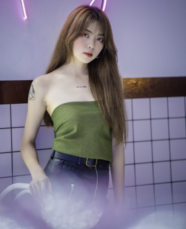 Nguyễn Hoàng Khánh Vy – Gương Mặt Hot Girl Thế Hệ Mới Với Vẻ Đẹp Trong Sáng Và Phong Cách Riêng 8 Mẹ là nguồn cảm hứng lớn nhất trong cuộc đời cô