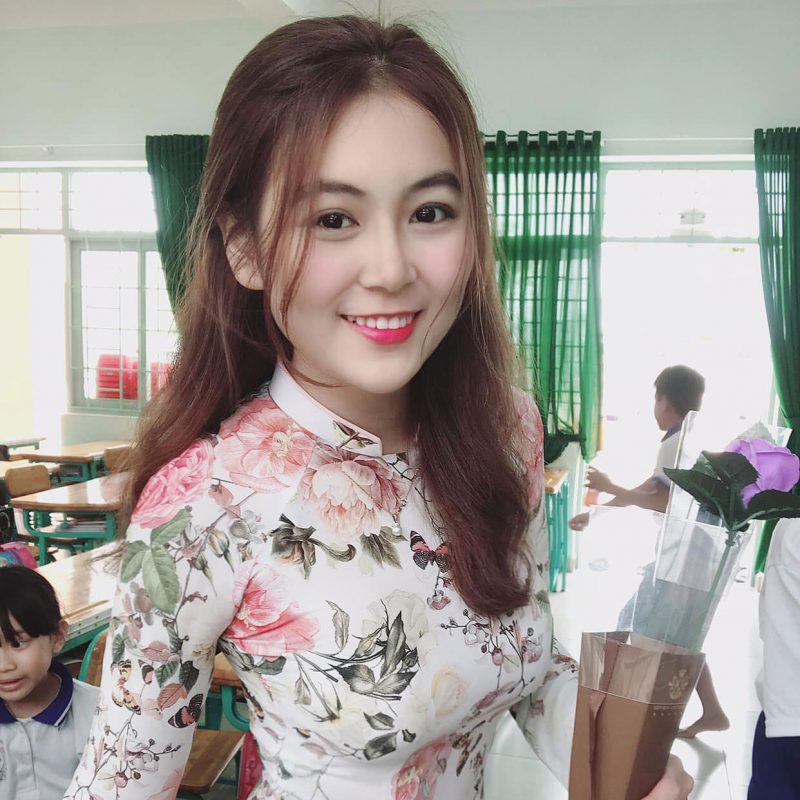 MMlive Các Cô Giáo 9x Xinh Đẹp, Tài Năng Và Được Yêu Mến 2 Trân Trần nàng giáo viên ngọt ngào