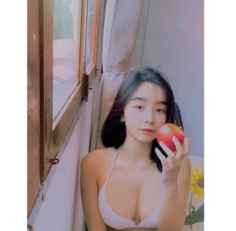 MMlive giới thiệu hot girl 2k1 Thiên Di với vẻ đẹp cuốn hút 2 MMlive chia sẻ thông tin về nàng hot girl Thiên Di