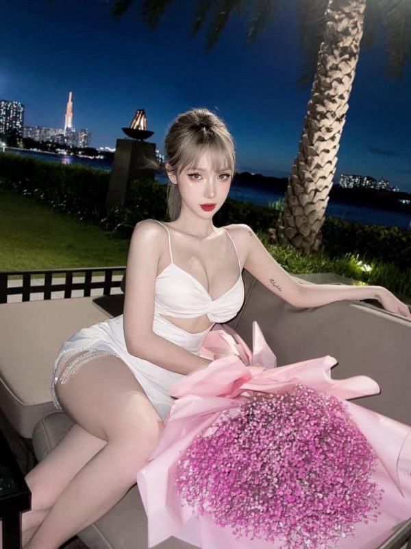 Mym Trần: Vẻ đẹp ngọt ngào và hành trình truyền cảm hứng trên MMlive 2 MMlive Chia sẻ thông tin về Mym Trần