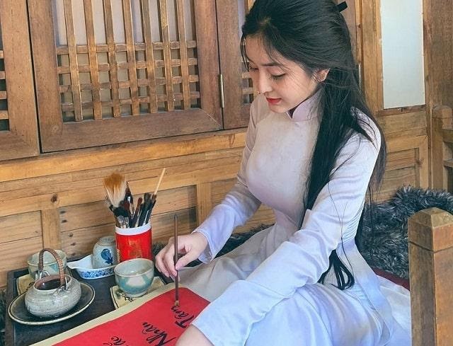 MMlive – Ngắm nhìn vẻ đẹp tựa thiên thần của hot girl Võ Ngọc Trân 2 MMlive chia sẻ thông tin về người đẹp Võ Ngọc Trân