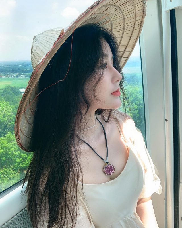 MMlive – Ngắm nhìn vẻ đẹp tựa thiên thần của hot girl Võ Ngọc Trân 5 Người đẹp tựa nàng thơ