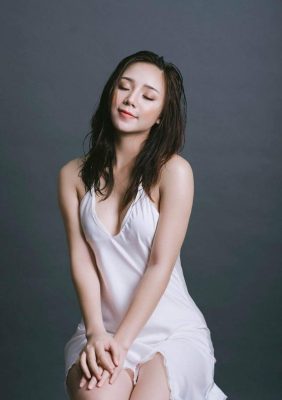 MMlive - Quỳnh Kool bikini nóng bỏng và hành trình sự nghiệp nổi bật 4 MMlive - Người đẹp đã góp mặt vào nhiều bộ phim