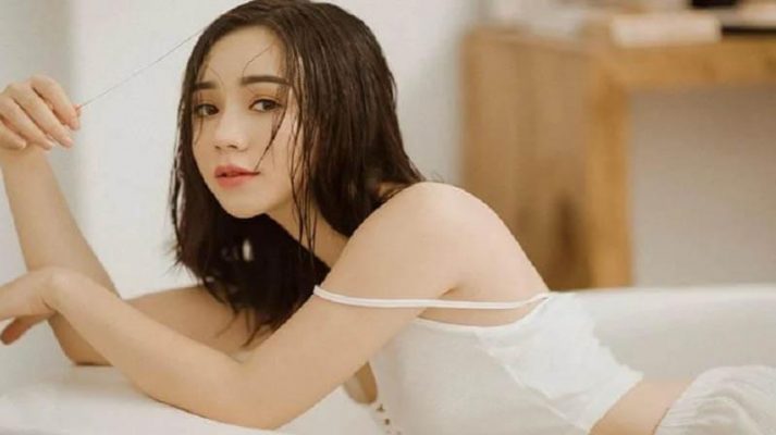 MMlive - Quỳnh Kool bikini nóng bỏng và hành trình sự nghiệp nổi bật 7 MMlive - Nữ diễn viên từng stress