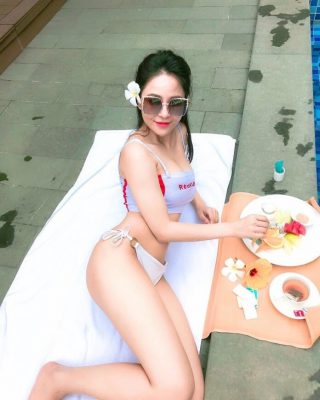 MMlive - Sau scandal lộ clip nóng Đỗ Thị Trâm Anh trở lại sexy 8 Cô nhận dạy kèm tiếng Anh 10 triệu mỗi buổi