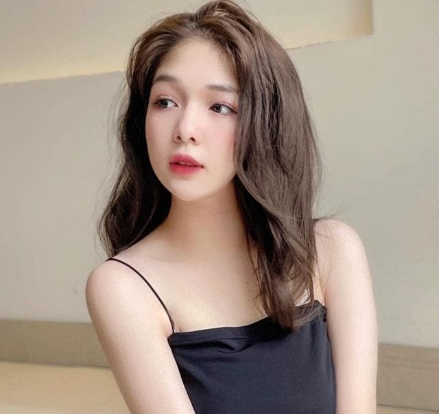 MMlive - Vẻ đẹp rạng ngời của hot girl Vũng Tàu Kiều Oanh 4 Cô nàng sở hữu body vạn người mê với vòng 1 khủng