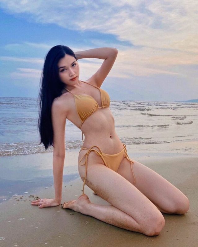 MMlive - Thanh Thanh Huyền: MC tài sắc vẹn toàn của VTV 9 Body chuẩn đến từng centimet của người đẹp