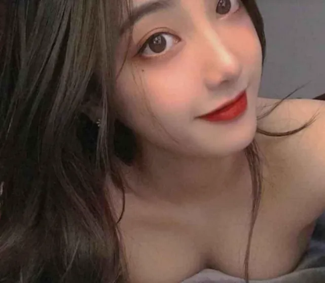 MMlive - Bộ ảnh hot girl Việt năng động và quyến rũ 5 Phong cách thời trang cá tính