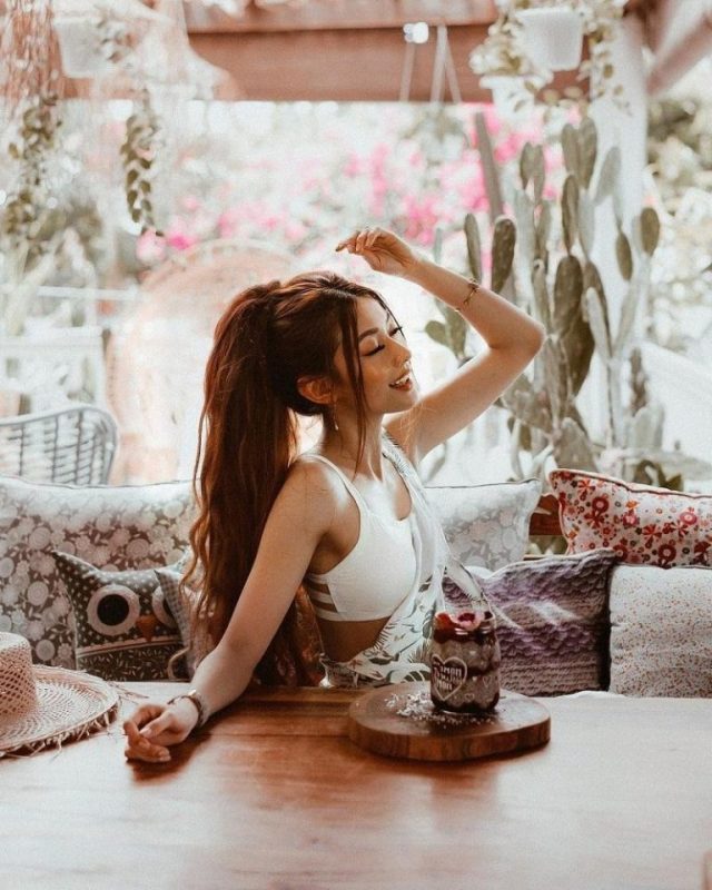 MMlive - Sarah Trần: Hot girl gốc Việt với mái tóc mây nổi bật 2 MMlive Sarah Trần là ai?