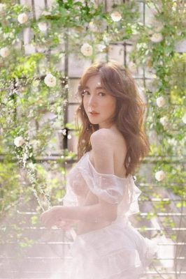 MMlive Elly Trần khỏa thân táo bạo nóng bỏng 4 Dù đã là bà mẹ 2 con như cô nàng vẫn sexy