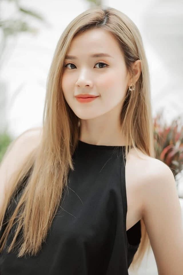 MMlive MiDu – Vẻ đẹp thanh thuần và hành trình chinh phục nghệ thuật đầy bản lĩnh 4 MMLive MiDu – Vẻ đẹp tinh khôi làm lay động người đối diện