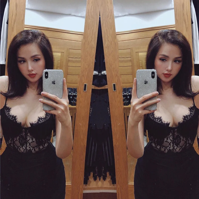 MMlive Tâm Tít – Nhan sắc mặn mà của hotgirl đời đầu sau khi trở thành mẹ 2 con 2 MMLive Tâm Tít khoe vẻ đẹp tự tin và hiện đại