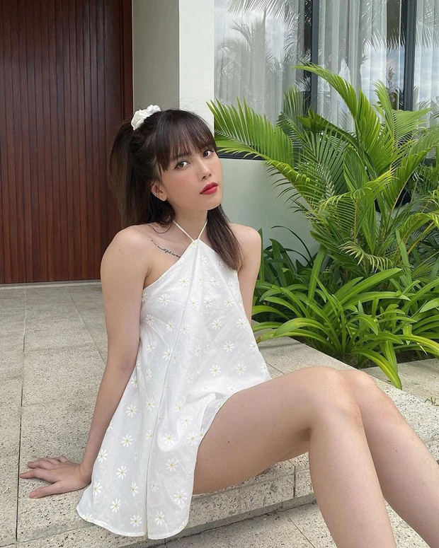 MMLive Thiều Bảo Trâm dằn mặt trà xanh bằng loạt ảnh bikini rực lửa 3 Nhan sắc Thiều Bảo Trâm ngày càng quyến rũ