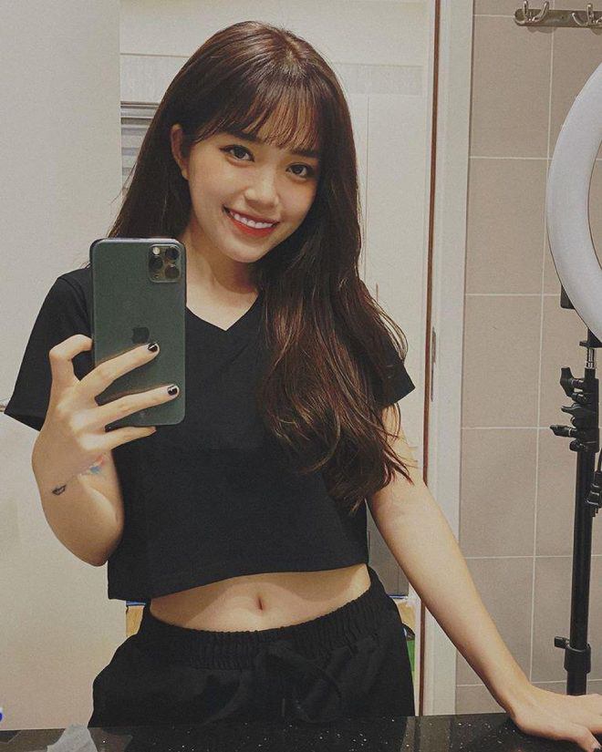 MMLive tổng hợp 4 scandal hotgirl từng gây chú ý trên mạng xã hội 5 scandal về Linh Ngọc Đàm
