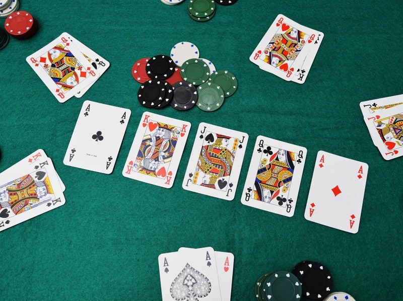 Poker Đổi Thẻ Cào Online - Chơi Poker Nhận Ngay Tiền Thật 3 Cách chơi poker truyền thống