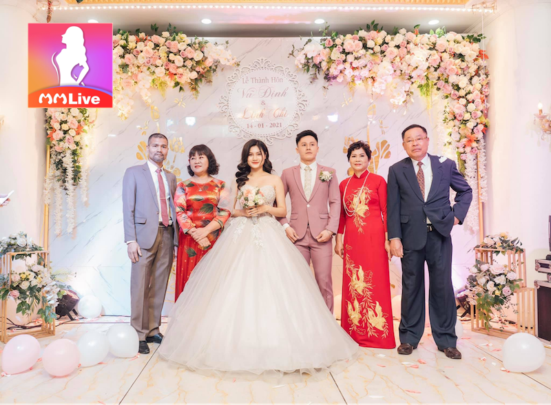 Điểm mặt dàn gái xinh WeLax - Cuộc sống phía sau những clip hài triệu view 5 Ngày cưới của Chi Đỡi