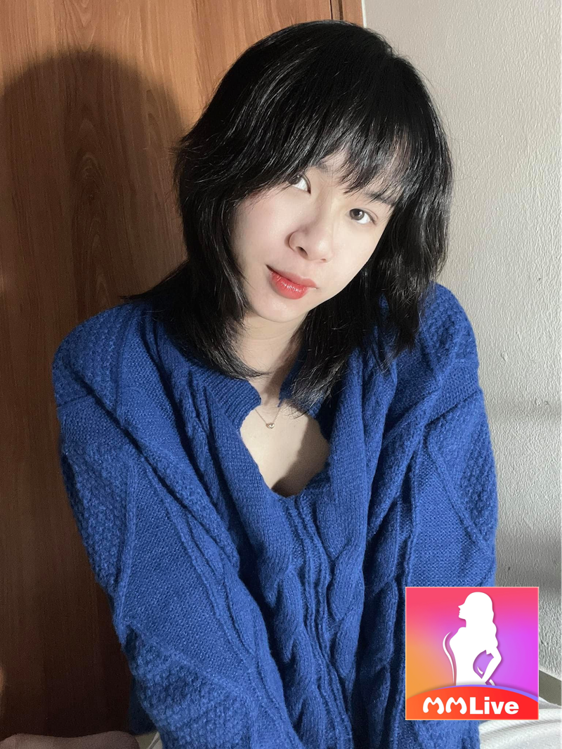 Điểm mặt dàn gái xinh WeLax - Cuộc sống phía sau những clip hài triệu view 16 Nickname của Thúy Hiền