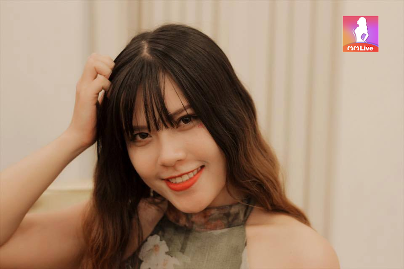 Điểm mặt dàn gái xinh WeLax - Cuộc sống phía sau những clip hài triệu view 11 Gái xinh Welax - Tuyết Bít