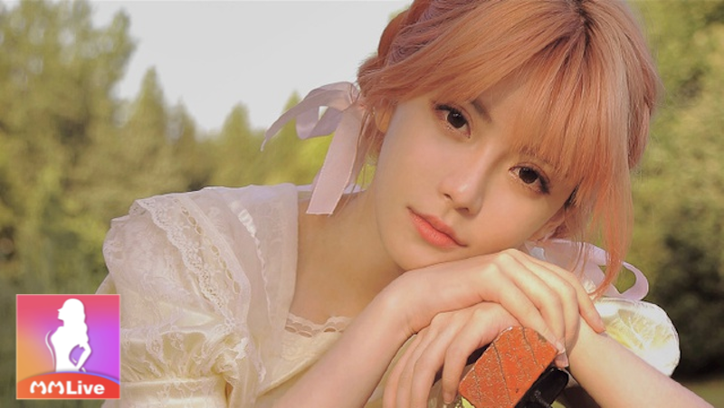 Zhou Shuyi - Nữ streamer khiến các anh mê mẩn dù vòng 1 phẳng lì 4 Cô nàng Zhou Shuyi