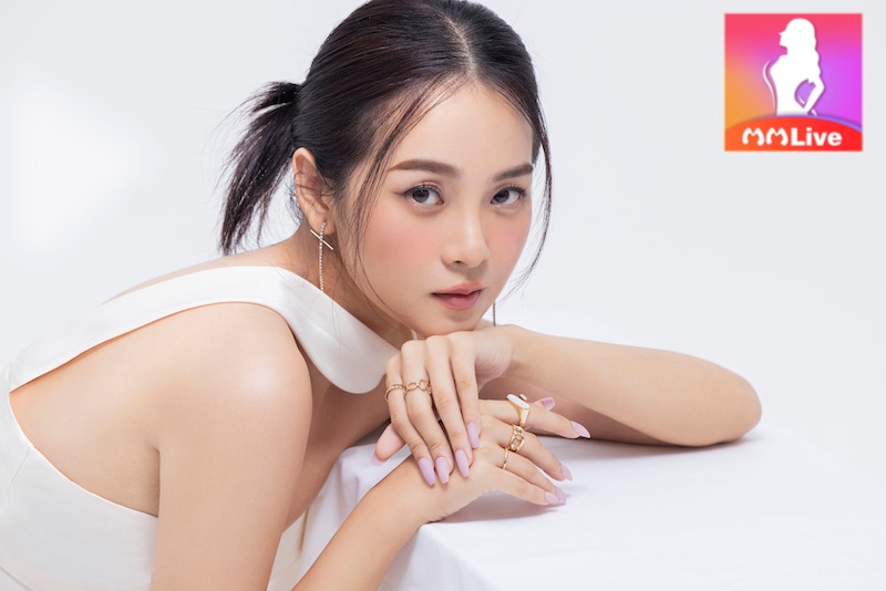 Lê Tam Triều Dâng - Mỹ nhân vạn người mê của làng Điện Ảnh Việt 4 con đường diễn xuất