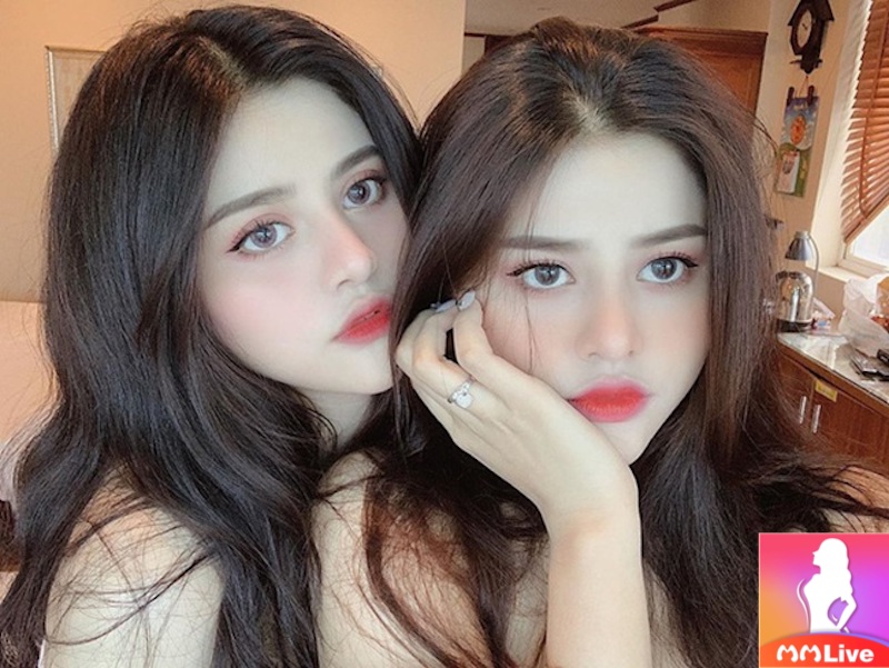 Top cặp chị em song sinh Việt “phá đảo" thế giới ảo 4 Cặp chị em song sinh